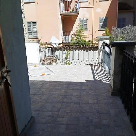 Piccolo Monolocale Con Angolo Cottura Parma Esterno foto
