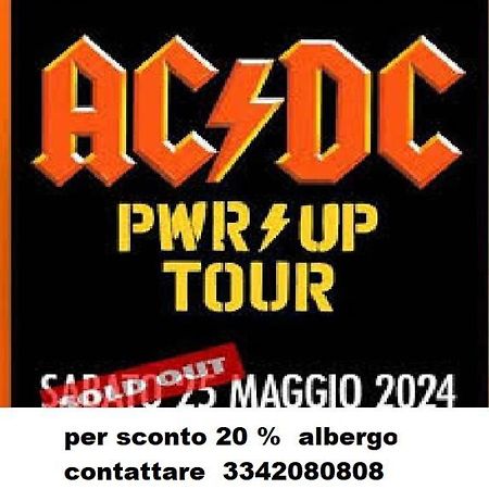 Piccolo Monolocale Con Angolo Cottura Parma Esterno foto